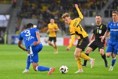 KATOWICE 18.05.2025MECZ 33. KOLEJKA PKO EKSTRAKLASA SEZON 2024/25 --- POLISH FOOTBALL TOP LEAGUE MATCH: GKS KATOWICE - LECH POZNANALEX DOUGLAS MATEUSZ KOWALCZYK FOT. KRZYSZTOF HELIOS/400MM